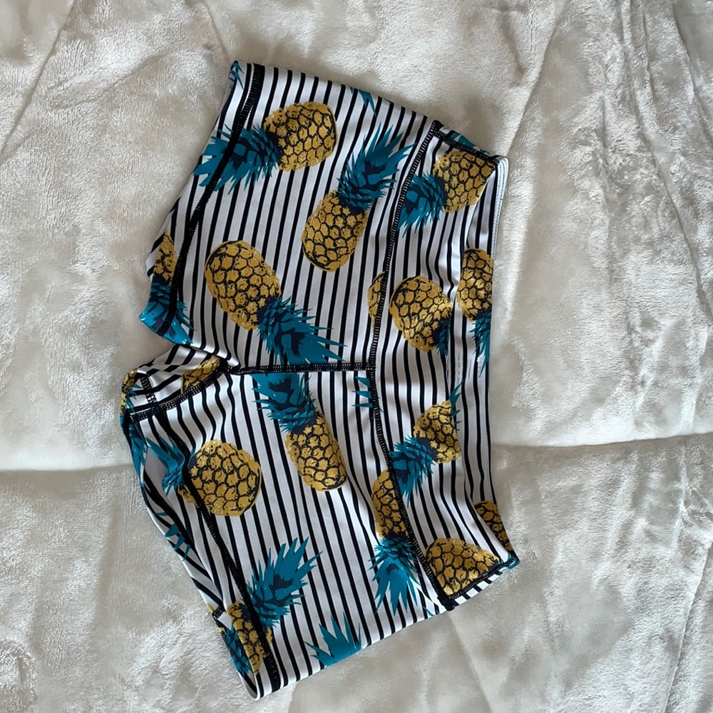 Pineapple KFT shorts